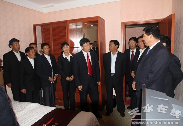 �h����(hu��)ο��(w��n) 6.jpg