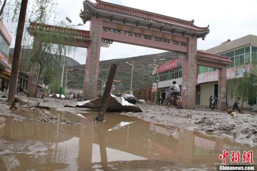 ���C�ϲ�������25�����y33��ʧۙ ʡ�L(zh��ng)���s���F(xi��n)��(ch��ng)