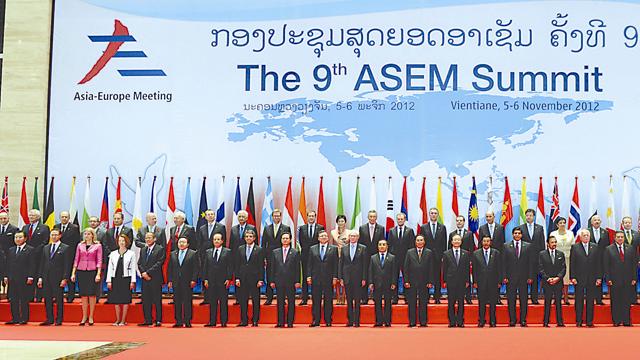 11��5������ϯ���W���X��(hu��)�h�ĸ��ɆT�I(l��ng)��(d��o)���ڷ��(hu��)�_Ļʽ�Ϻ�Ӱ��